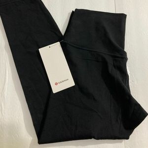 BNWT Women's Lululemon Align High Rise pant 25" size 6